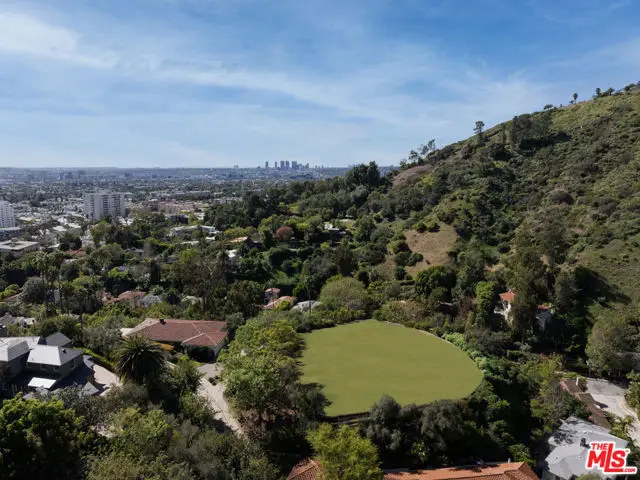 7200 La Presa Drive, Los Angeles, CA 90068 - #3