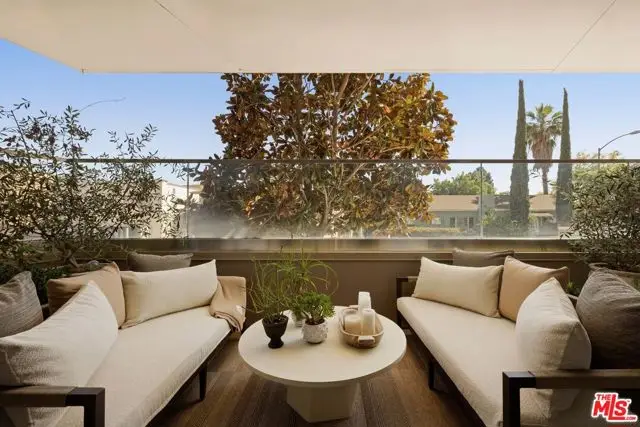 8420 W Sunset Boulevard #107, West Hollywood, CA 90069 - #3