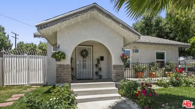891 E 6th Street, Pomona, CA 91766 - #1