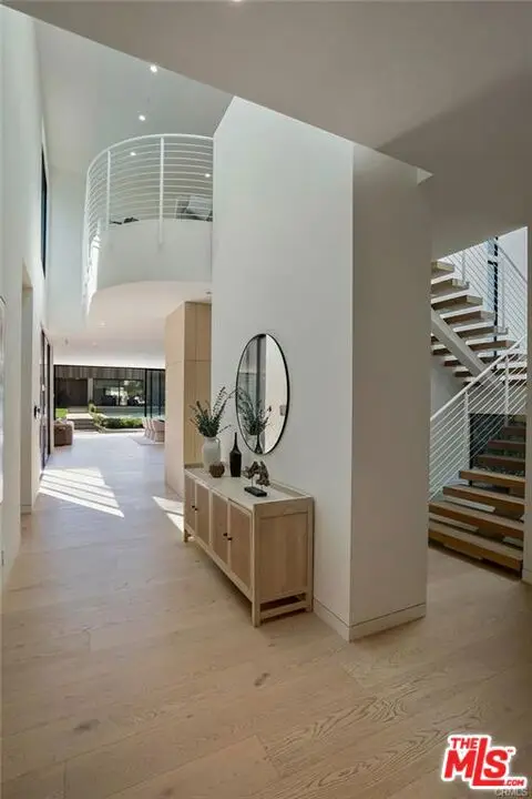 4939 Petit Avenue, Encino, CA 91436 - #3