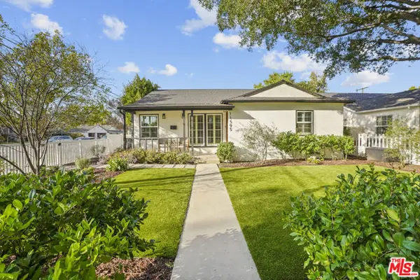 11595 Morrison Street, Valley Village, CA 91601