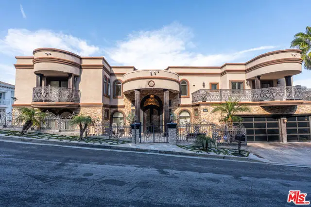 11131 Mountcastle Drive, Studio City, CA 91604 - #2