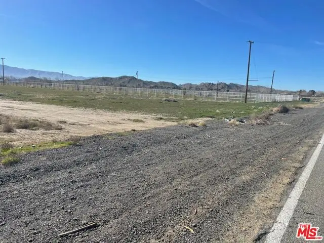 18468 E Ave O, Palmdale, CA 93591 - #3
