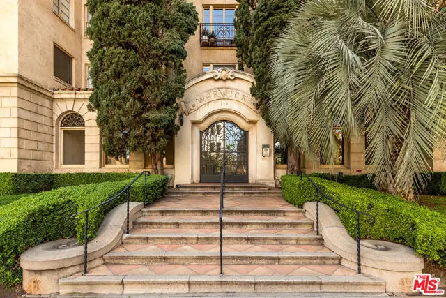 109 N Sycamore Avenue #102, Los Angeles, CA 90036 - #1