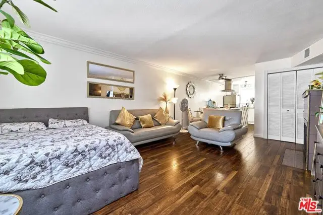 7045 Woodley Avenue #110, Van Nuys, CA 91406 - #1