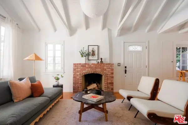 6182 Glen Oak Street, Los Angeles, CA 90068