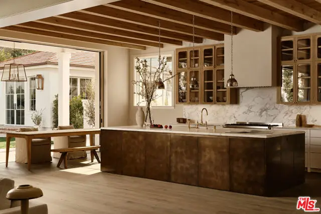 15620 Woodvale Road, Encino, CA 91436 - #2