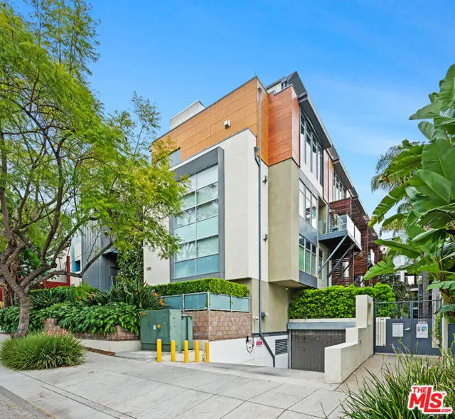 1250 N Harper Avenue #414, West Hollywood, CA 90046 - #2