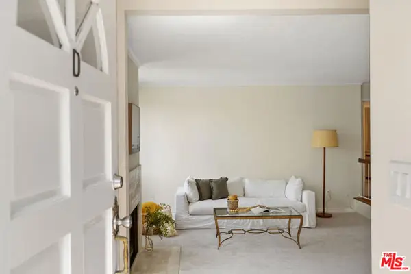 29125 Thousand Oaks Boulevard #D, Agoura Hills, CA 91301