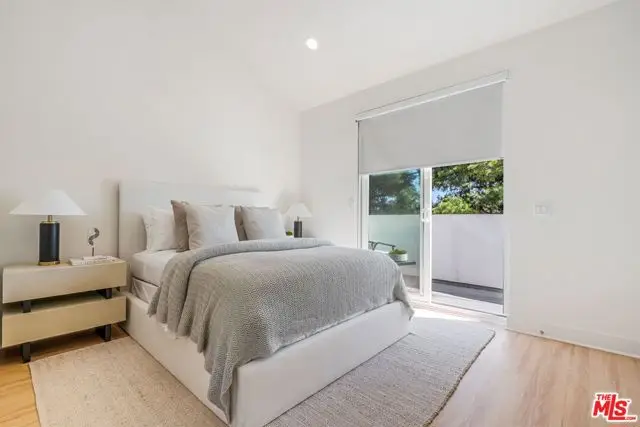 3306 Aria Lane, Los Angeles, CA 90034 - #3