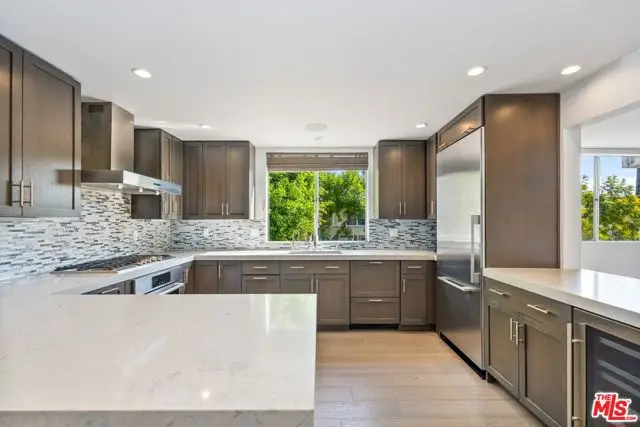 1129 Larrabee Street #6, West Hollywood, CA 90069 - #3