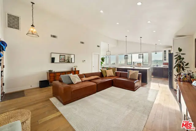 3469 Glenalbyn Drive, Los Angeles, CA 90065 - #3