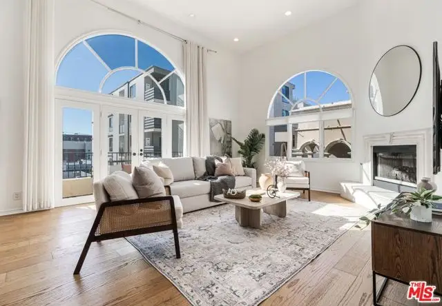 435 Arnaz Drive #304, Los Angeles, CA 90048 - #1