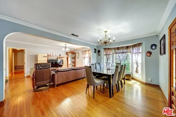 844 N Poinsettia Place, Los Angeles, CA 90046