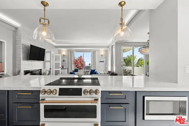 7250 Franklin Avenue #616, Los Angeles, CA 90046 - #2