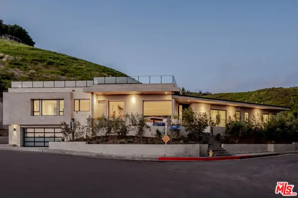 1205 Las Lomas Place, Pacific Palisades (los Angeles), CA 90272