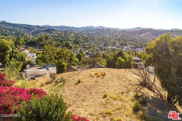 5015 Calatrana Drive, Woodland Hills (los Angeles), CA 91364