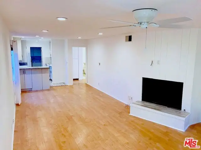 2344 Ocean Avenue, Venice, CA 90291 - #3