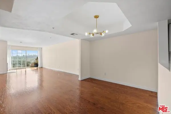 4755 Templeton Street #2113, Los Angeles, CA 90032