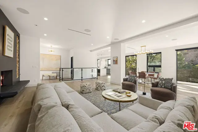 3147 Hollyridge Drive, Los Angeles, CA 90068 - #2