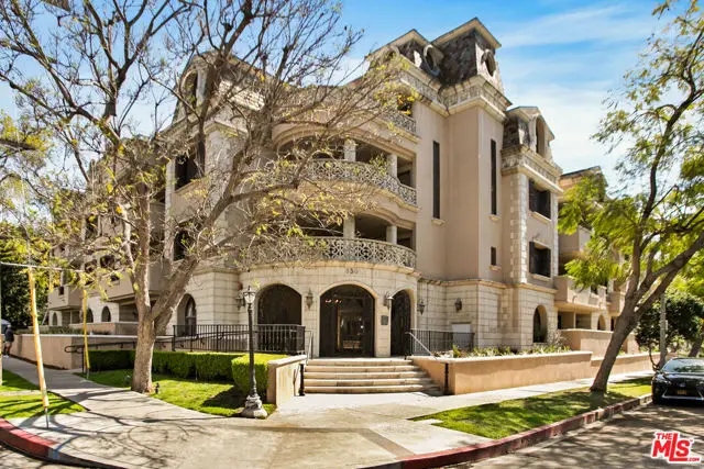 850 N Croft Avenue #104, Los Angeles, CA 90069 - #1