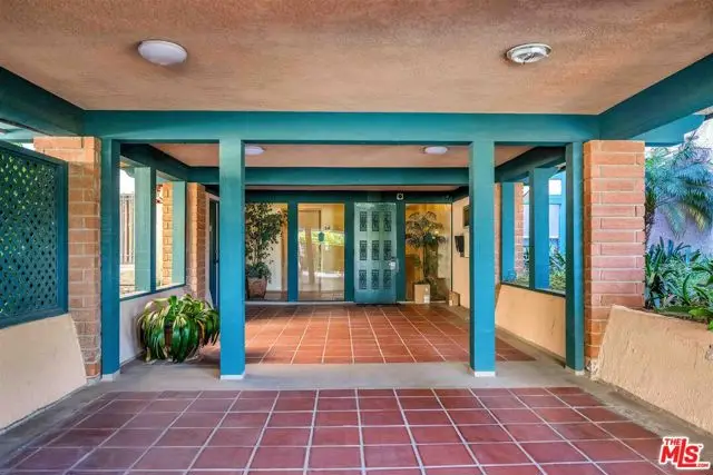 5651 Windsor Way #102, Culver City, CA 90230 - #2