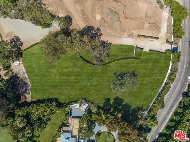 150 S Carolwood Drive, Los Angeles, CA 90077 - #3