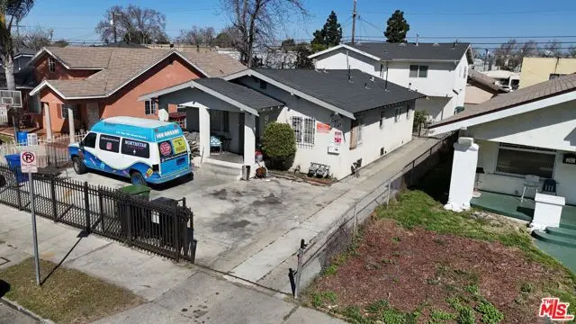1049 W 61st Street, Los Angeles, CA 90044 - #1