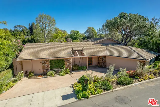 11356 Thurston Circle, Los Angeles, CA 90049 - #2