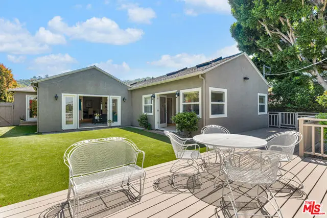 3733 Willowcrest Avenue, Studio City, CA 91604 - #1