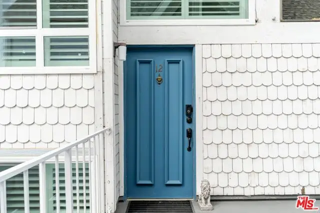 1121 E Wilson Avenue #12, Glendale, CA 91206 - #2