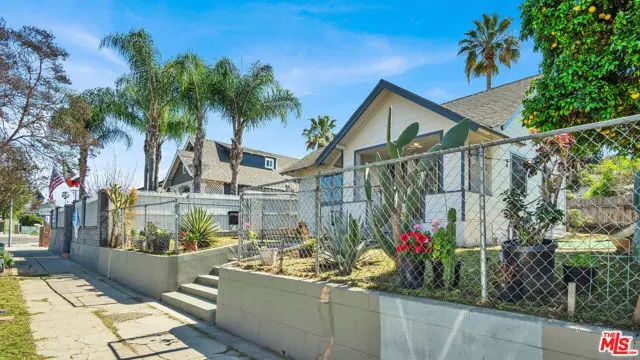 6072 York Boulevard, Los Angeles, CA 90042 - #3