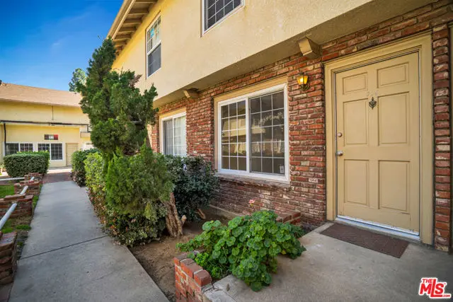 10065 De Soto Avenue #304, Chatsworth, CA 91311 - #3