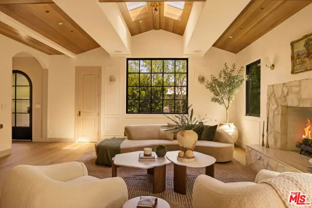 435 N Laurel Avenue, Los Angeles, CA 90048 - #3