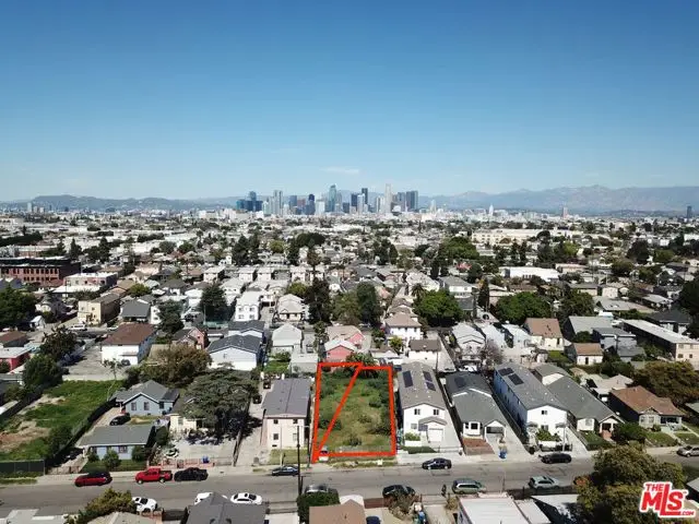 715 E 41st Place, Los Angeles, CA 90011 - #2