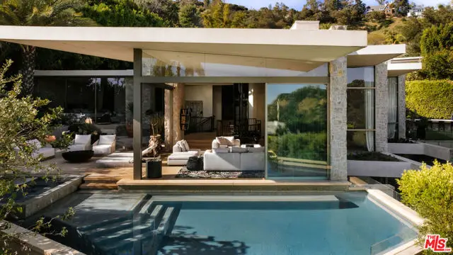 9233 Swallow Drive, West Hollywood, CA 90069 - #2