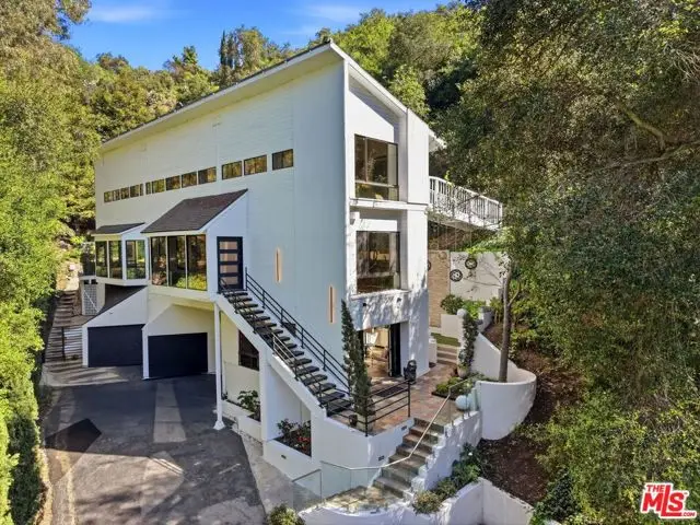 2350 Benedict Canyon Drive, Beverly Hills, CA 90210 - #2