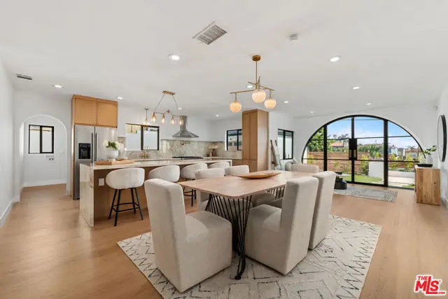 5168 Southridge Avenue, Los Angeles, CA 90043 - #1