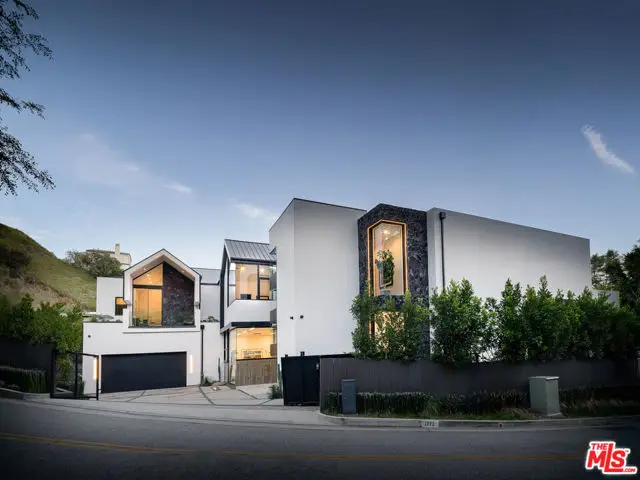 1772 N Crescent Heights Boulevard, Los Angeles, CA 90069 - #2