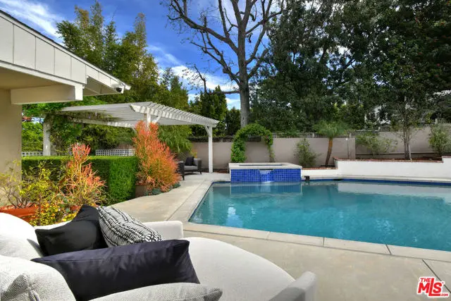 4170 Crisp Canyon Road, Sherman Oaks, CA 91403 - #2