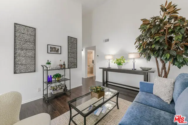 7439 Woodman Avenue #25, Van Nuys, CA 91405 - #2