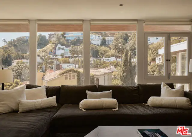 8593 Hollywood Boulevard, Los Angeles, CA 90069 - #3