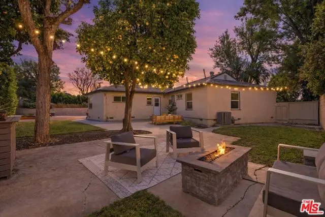 7822 Peach Avenue, Van Nuys, CA 91406 - #1