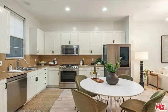 13020 Pacific #216, Los Angeles, CA 90094 - #2