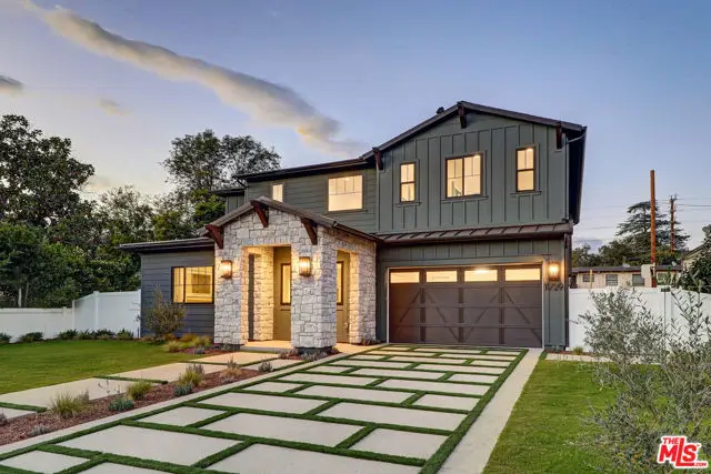 11729 Hartsook Street, Valley Village, CA 91607 - #1