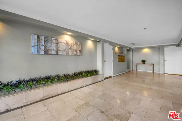 2205 S Bentley Avenue #302, Los Angeles, CA 90064 - #2