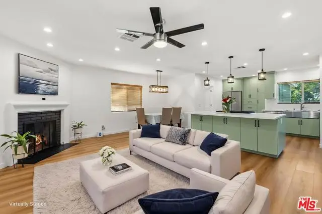 7020 Oakdale Avenue, Winnetka, CA 91306 - #2