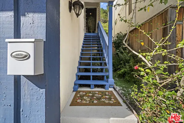 9827 Yoakum Drive, Beverly Hills, CA 90210 - #2