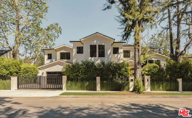 196 S Greenfield Avenue, Los Angeles, CA 90049 - #2