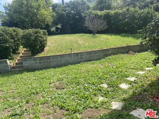 3348 Bennett Drive, Los Angeles, CA 90068 - #3